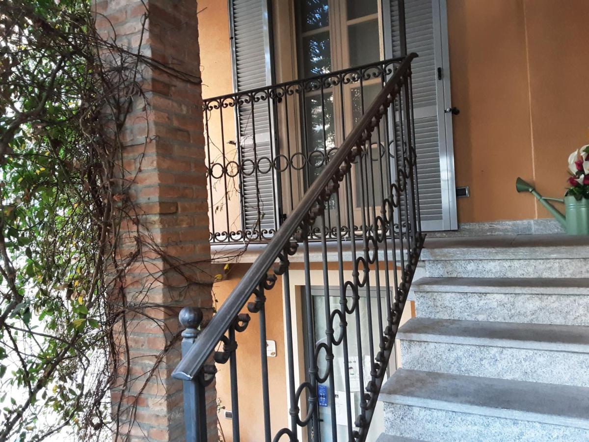Corte Delle Rose Voghera Extérieur photo